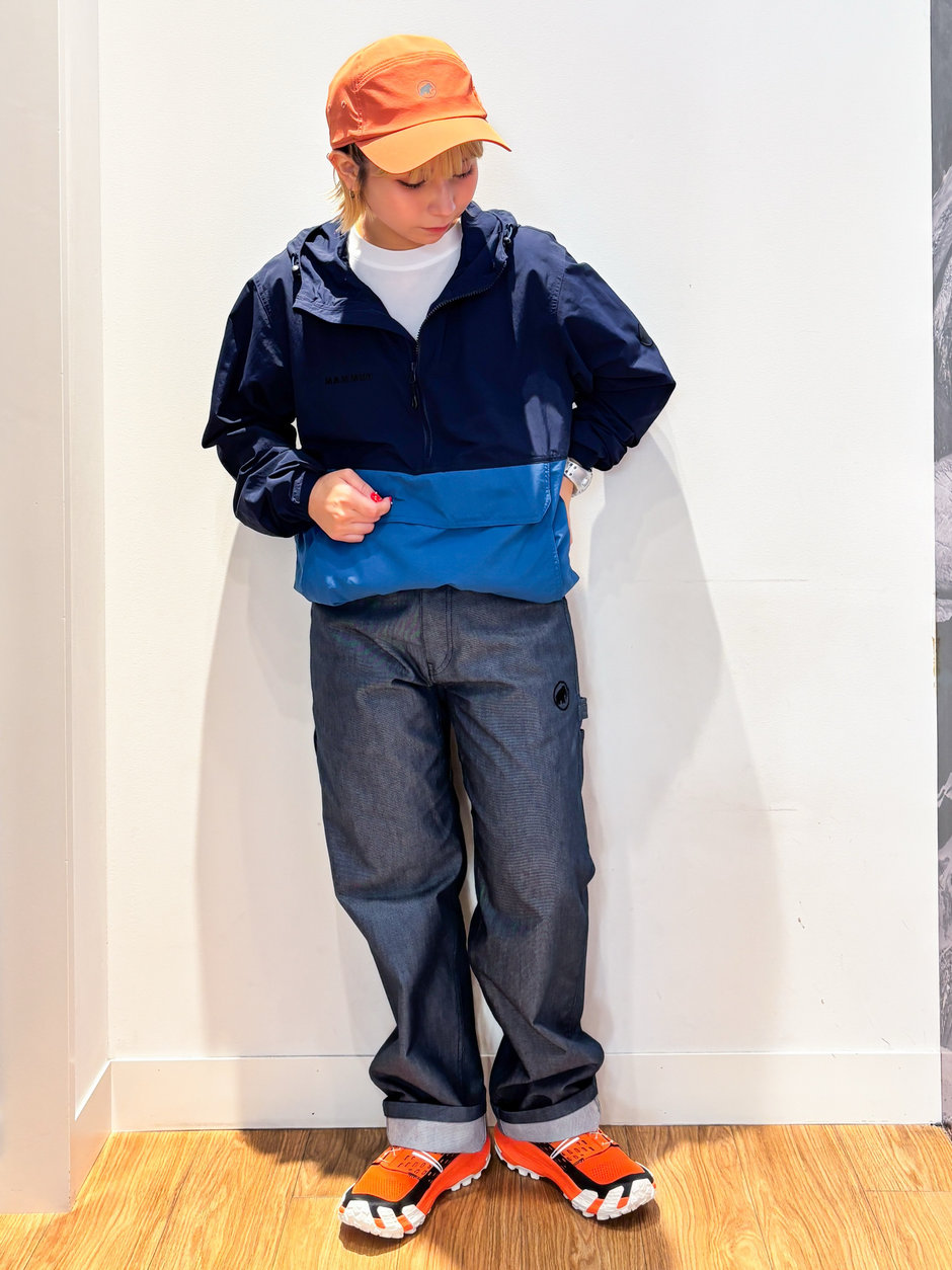 ハーフジップのウィンドブレーカー ほの