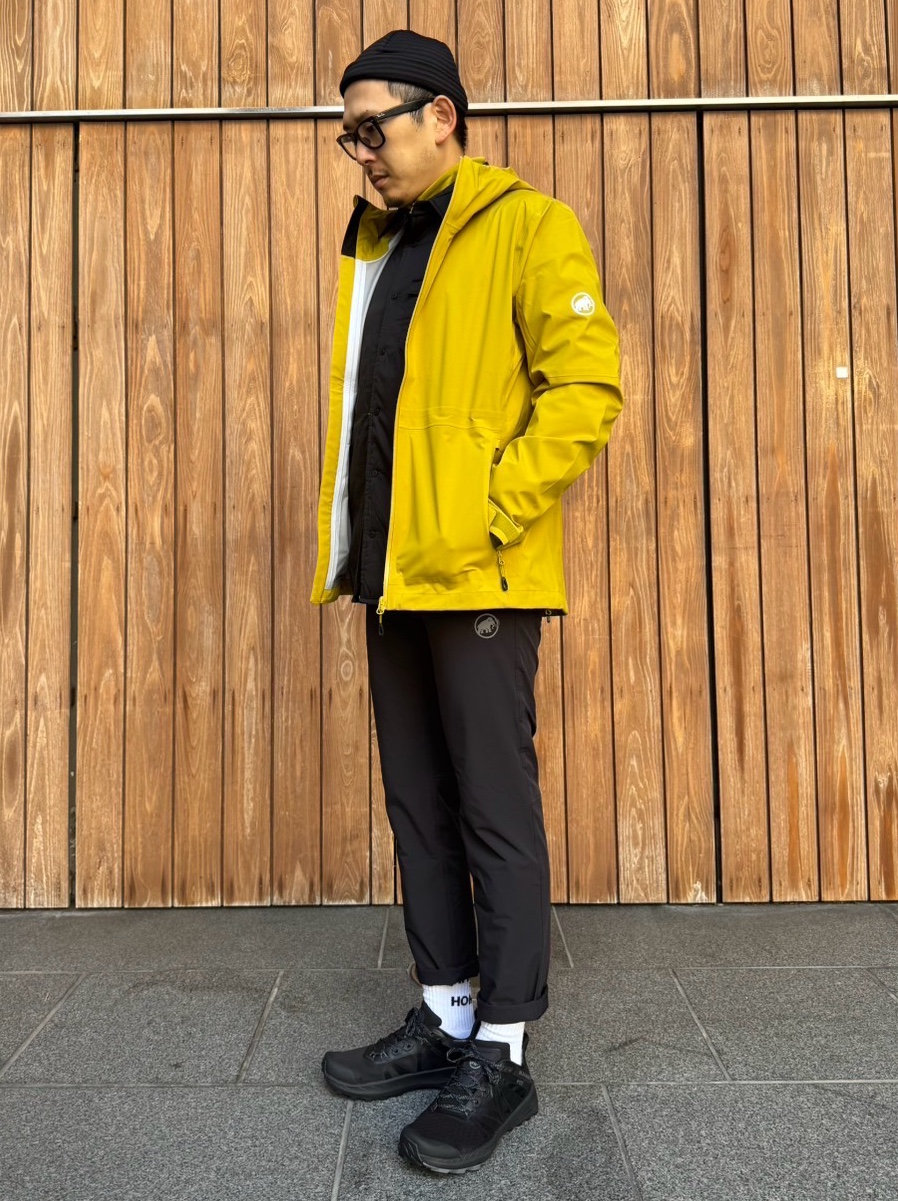 Black × Aura コーデ moga