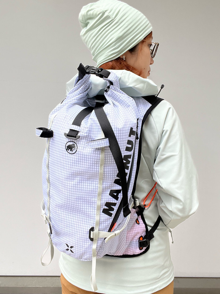 秋、スポーティ Ito