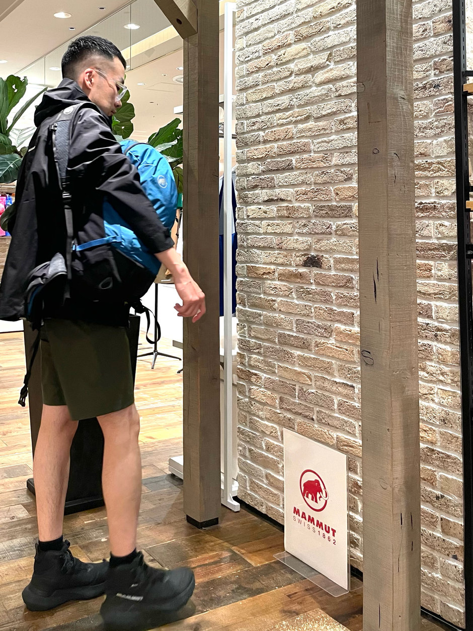 夏山ハイキングにもハードシェルを！ E!KAWA