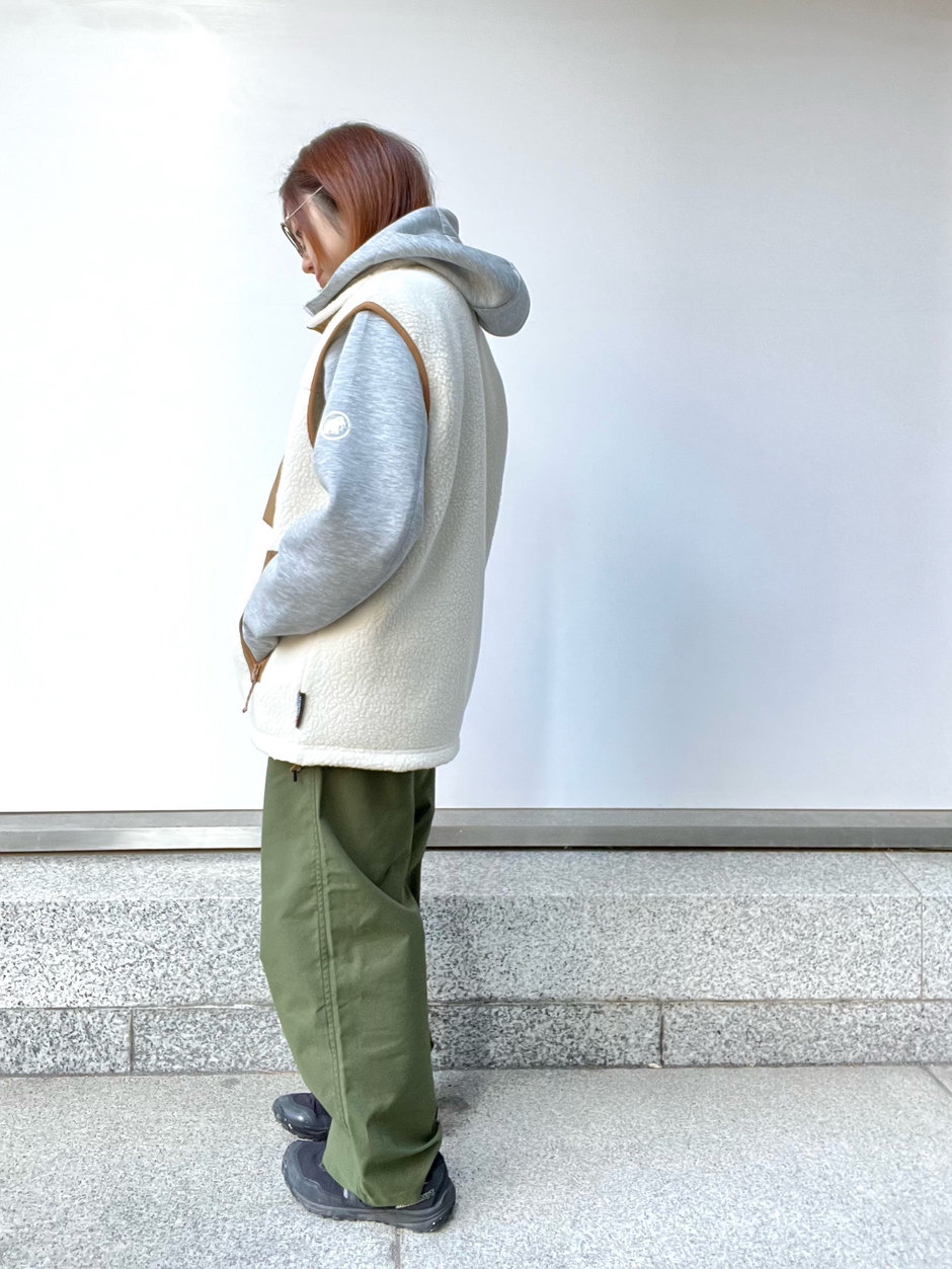 主役はベスト！ Ito