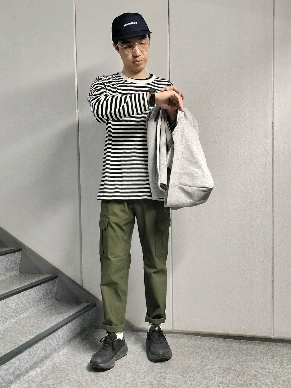 便利なパーカースタイル まえちゃん