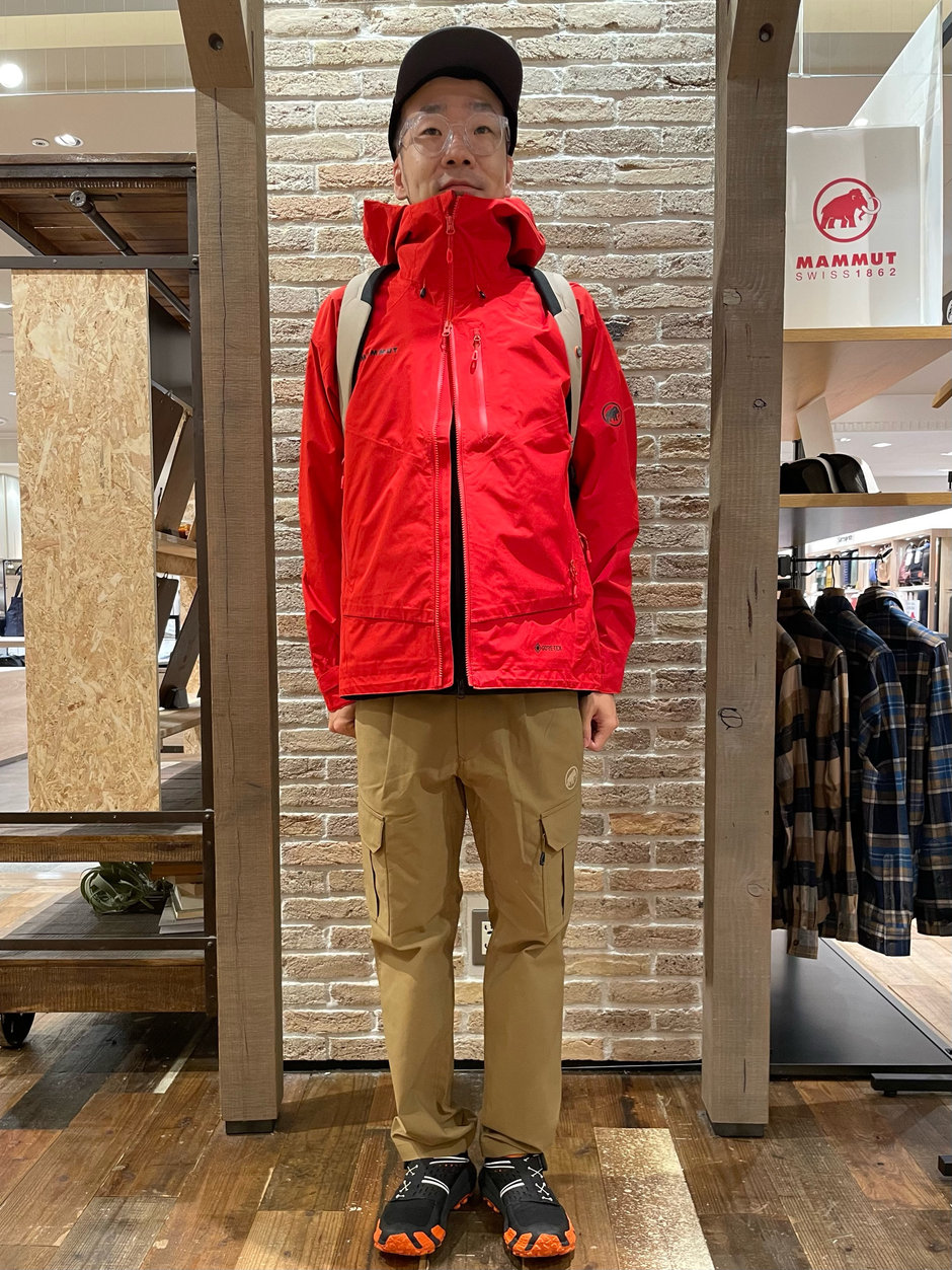 ハードシェルは明るい色がオススメです。 E!KAWA