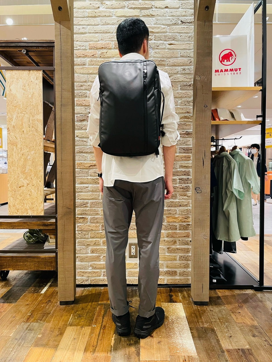 MAMMUTのCOOL BIZ E!KAWA