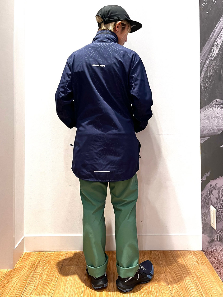 等高線柄がかっこいいソフトシェル ほの