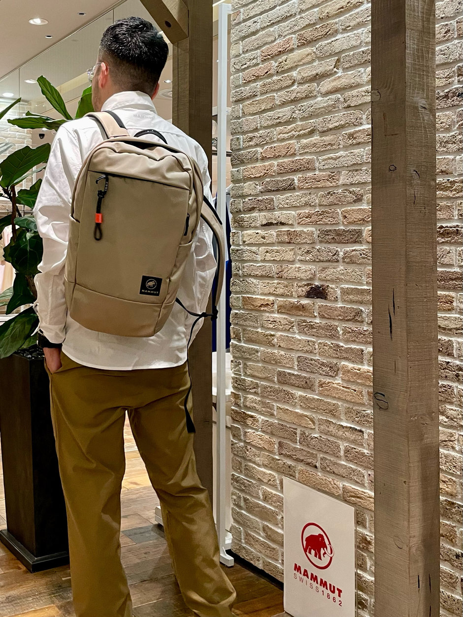 25リットルのバックパックで E!KAWA