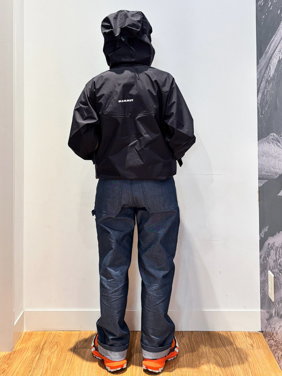 このハードシェルかっこよすぎますよ… ほの