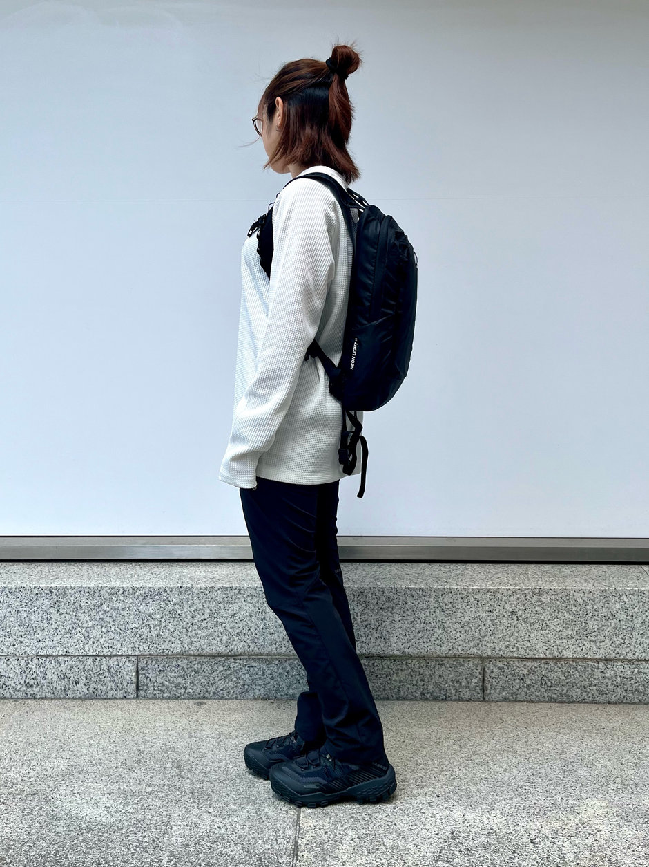 秋はじめ、モノトーン Ito