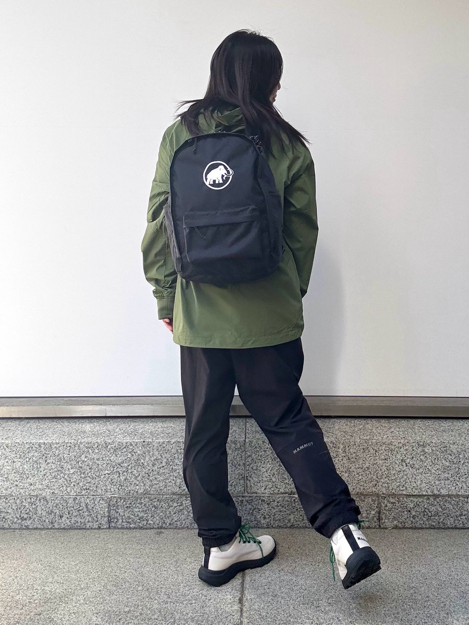 春カジュアル aki