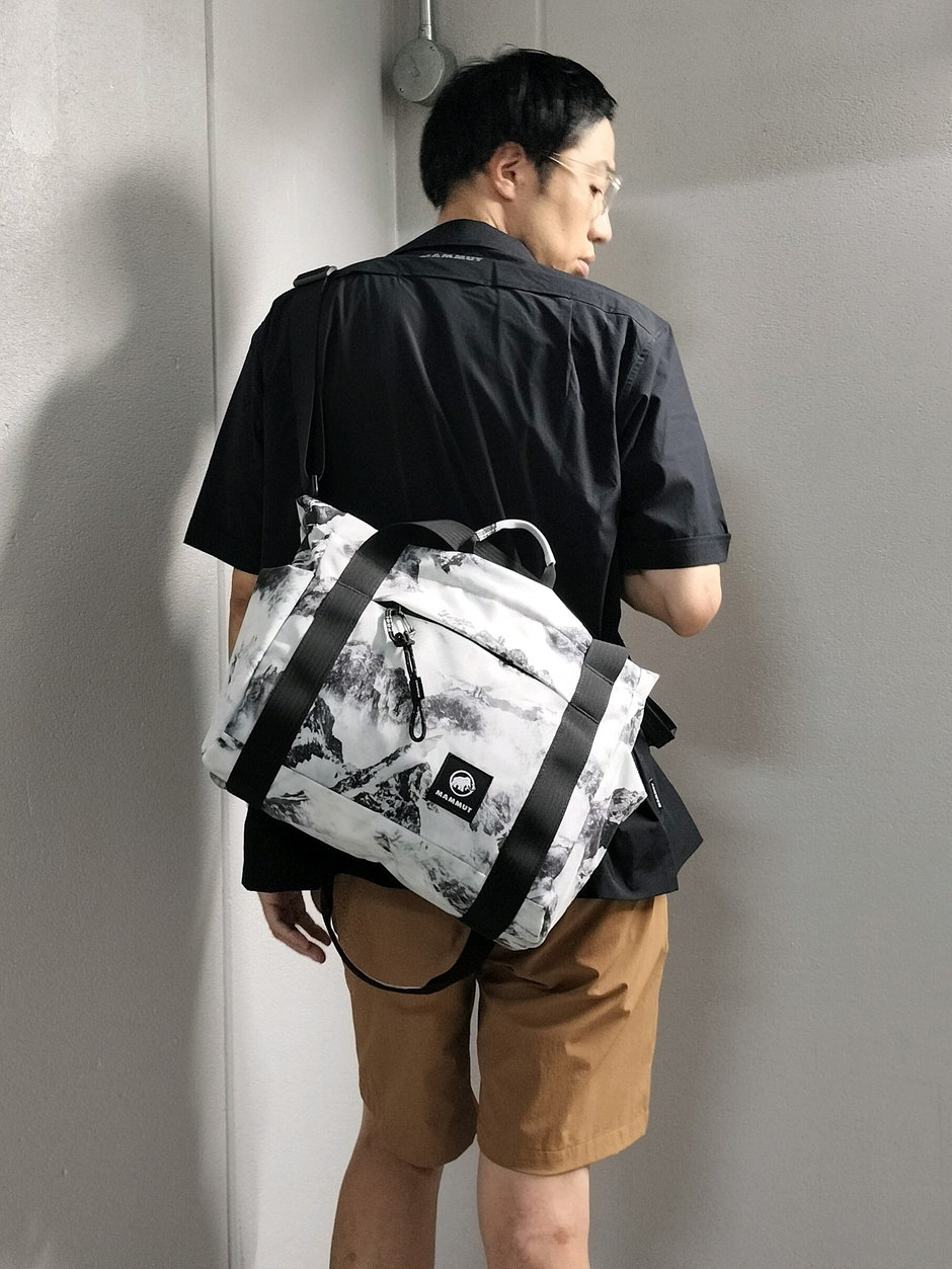可愛いロゴもシックに着たい方へ まえちゃん