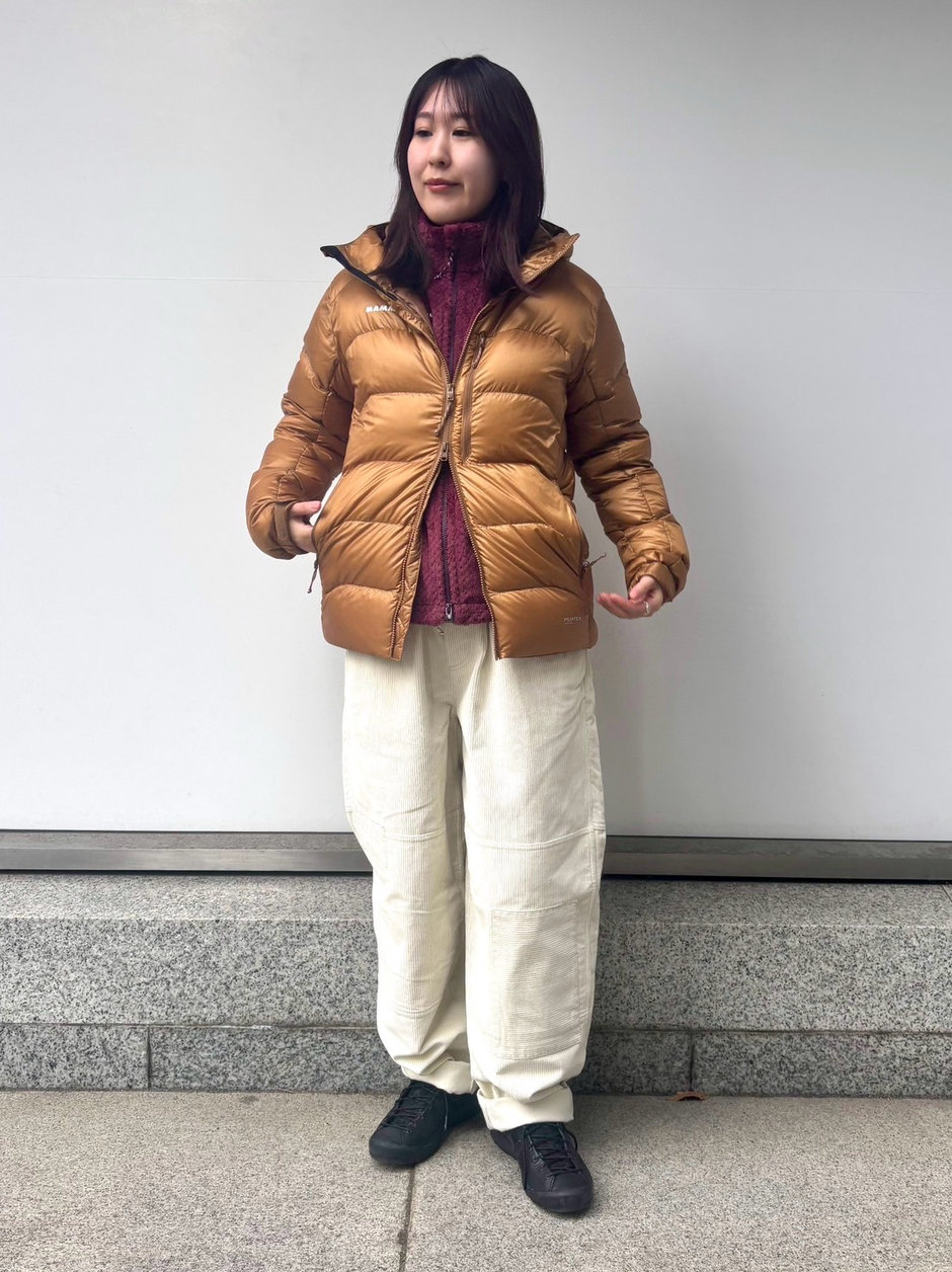  aki コーディネート画像