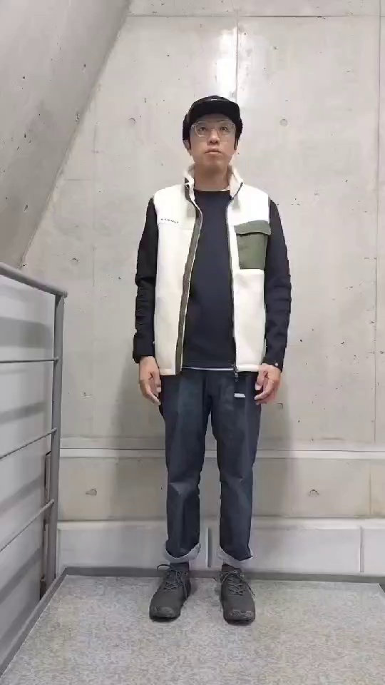 フリースベスト+クルーネックスウェット まえちゃん