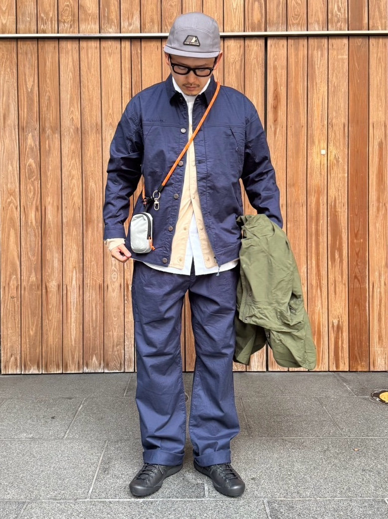 ネイビー×カーキ moga