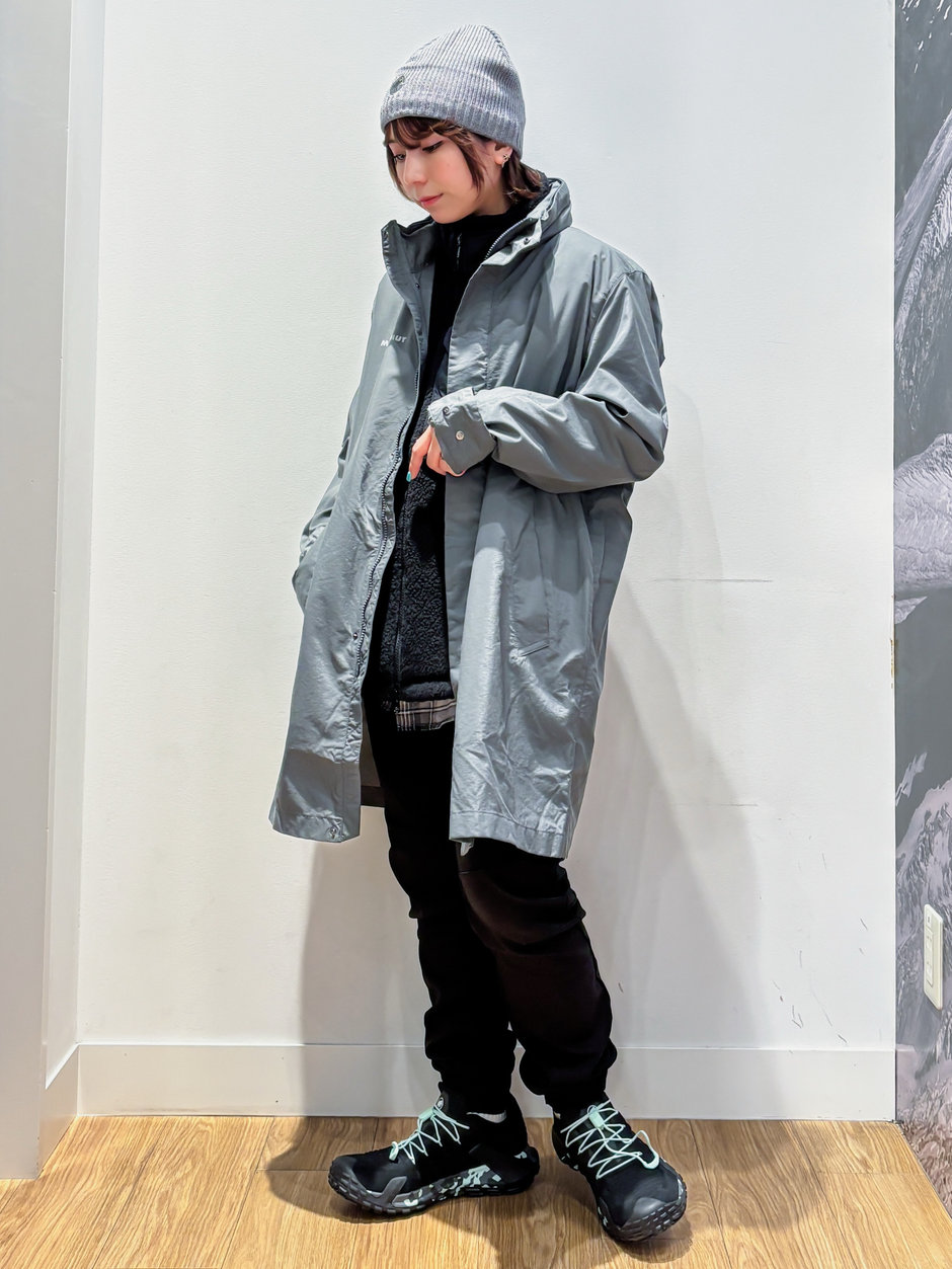 万能なウィンドブレーカーコート ほの