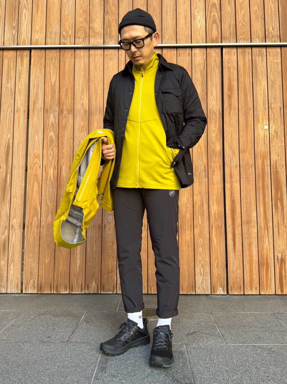 Black × Aura コーデ moga