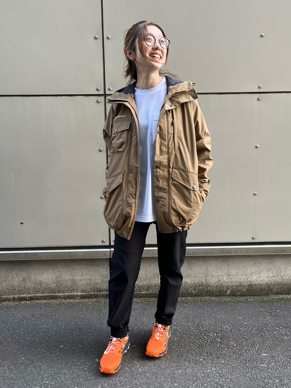 ベーシックカラーのアクティブスタイル Ito