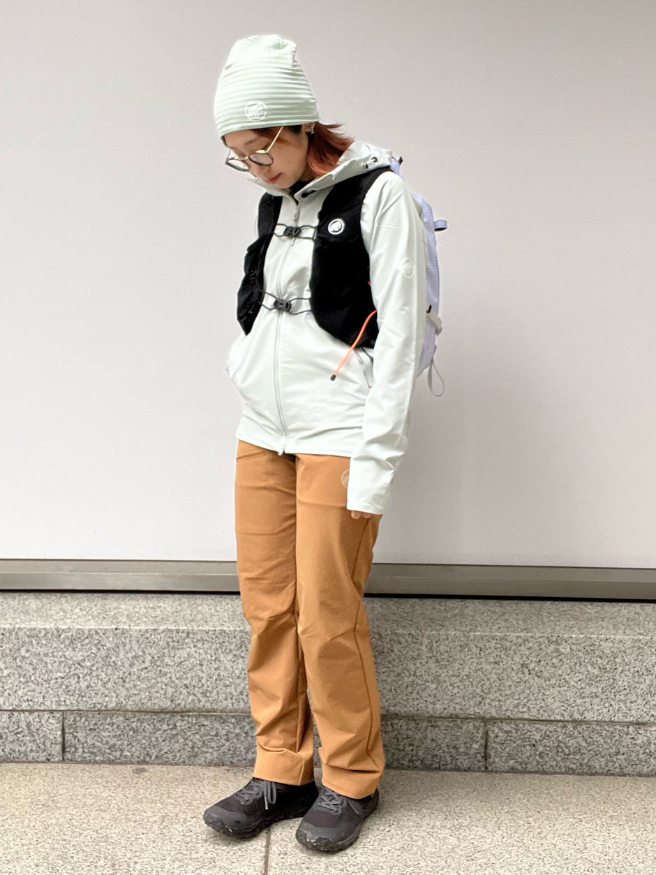 秋、スポーティ Ito