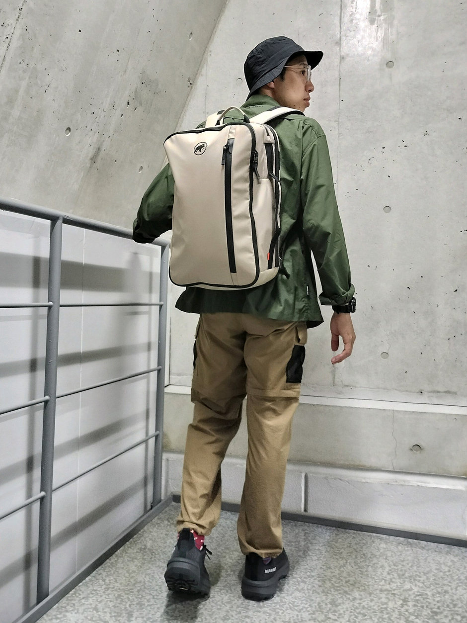 サラッとシャツを羽織って。 まえちゃん