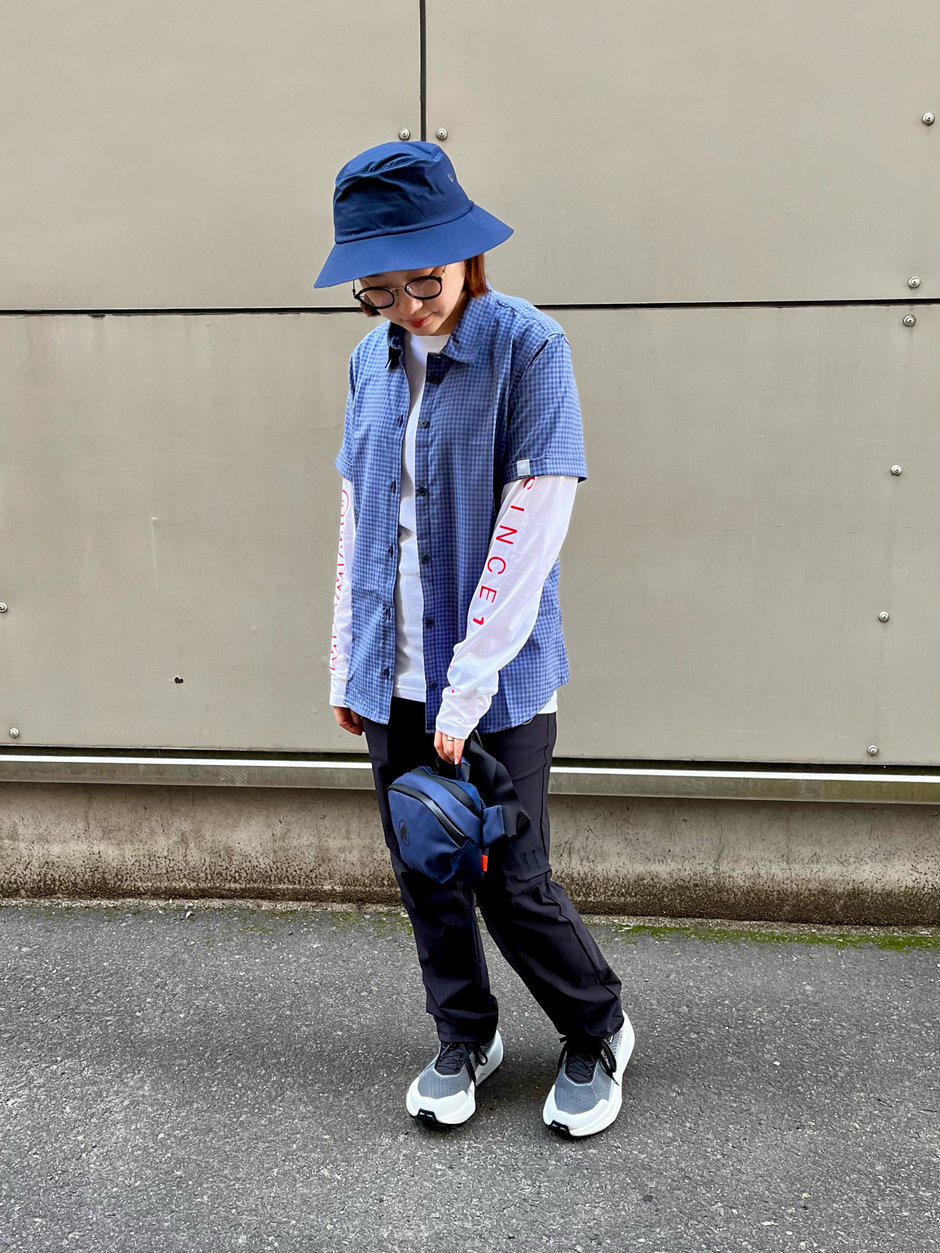 ブルー×ホワイト×ブラック Ito