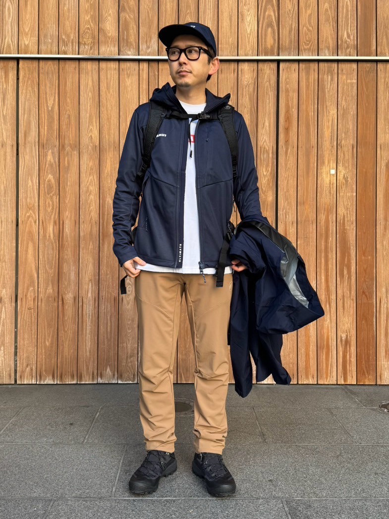 トレッキングコーデ moga