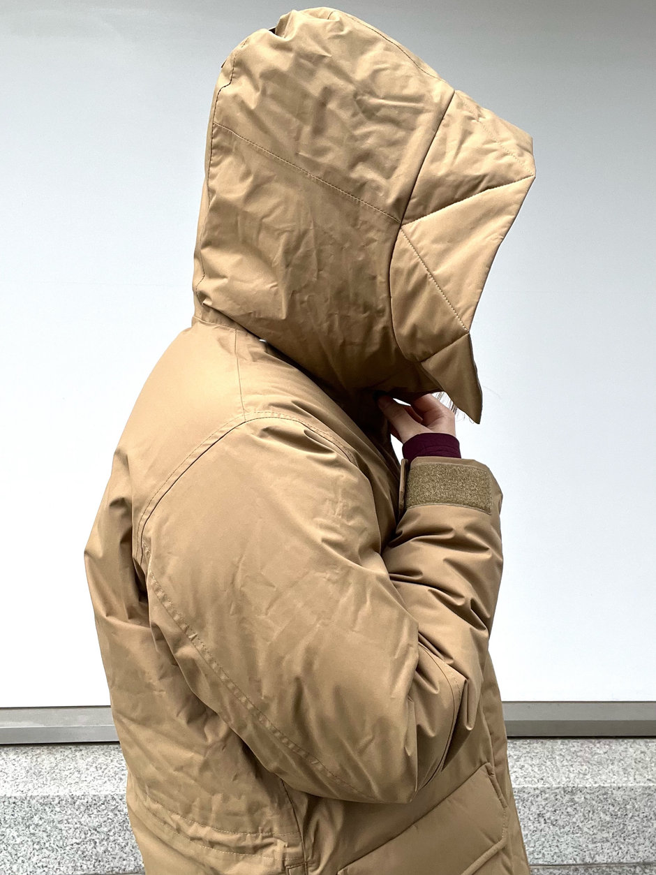 軽量極暖ダウン Ito