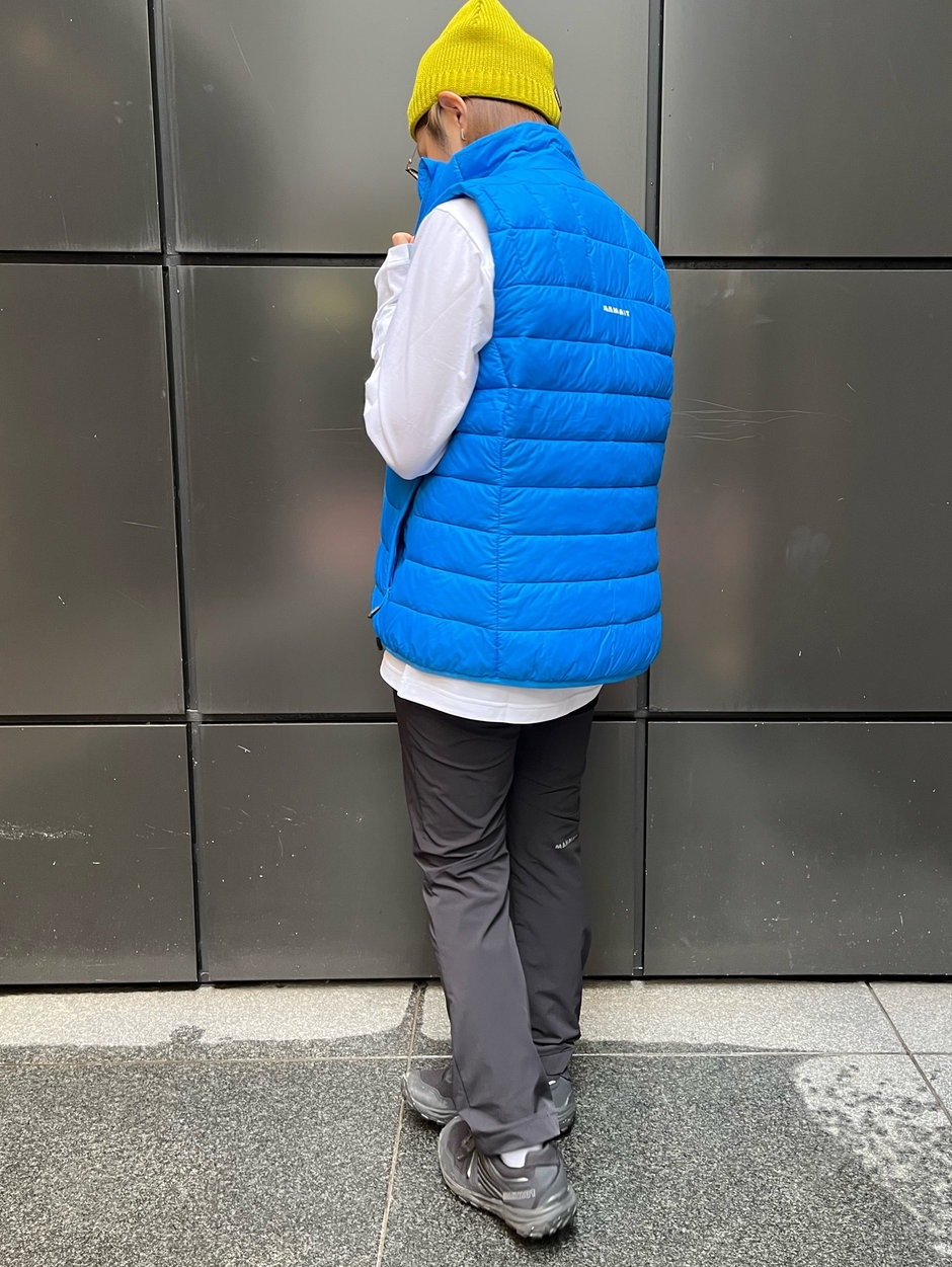 ベストが主役コーデ Ito