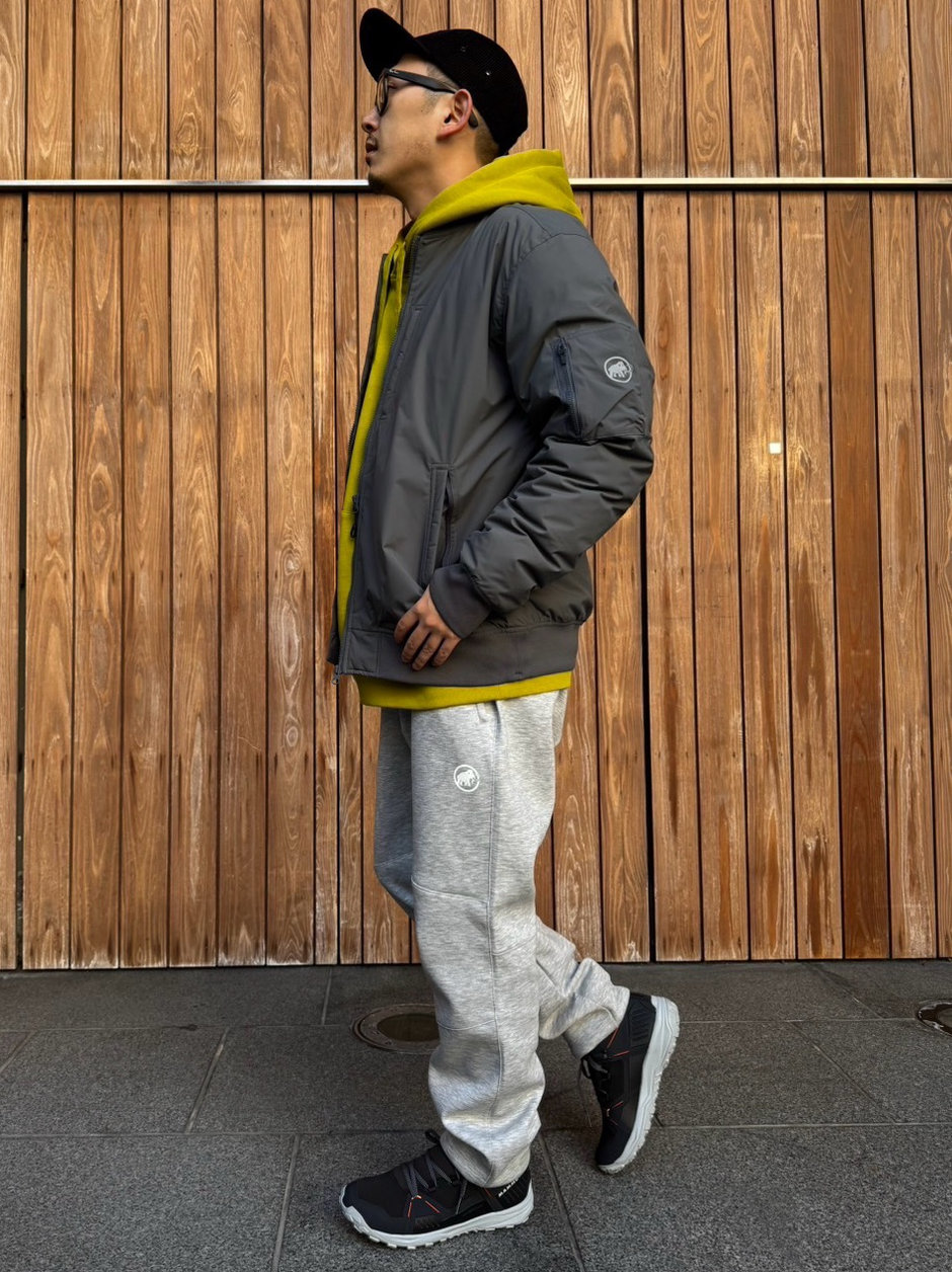 レトロマムートロゴ moga