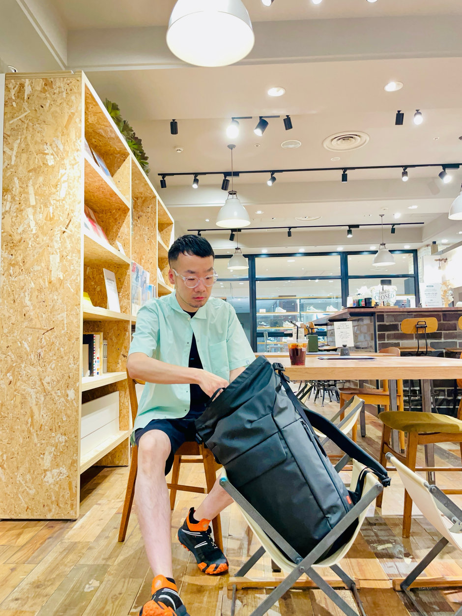 カフェでゆっくり、読書タイム。 E!KAWA