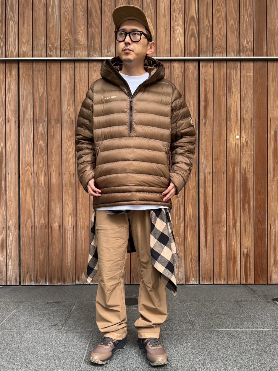 ベージュ×ブラウン moga