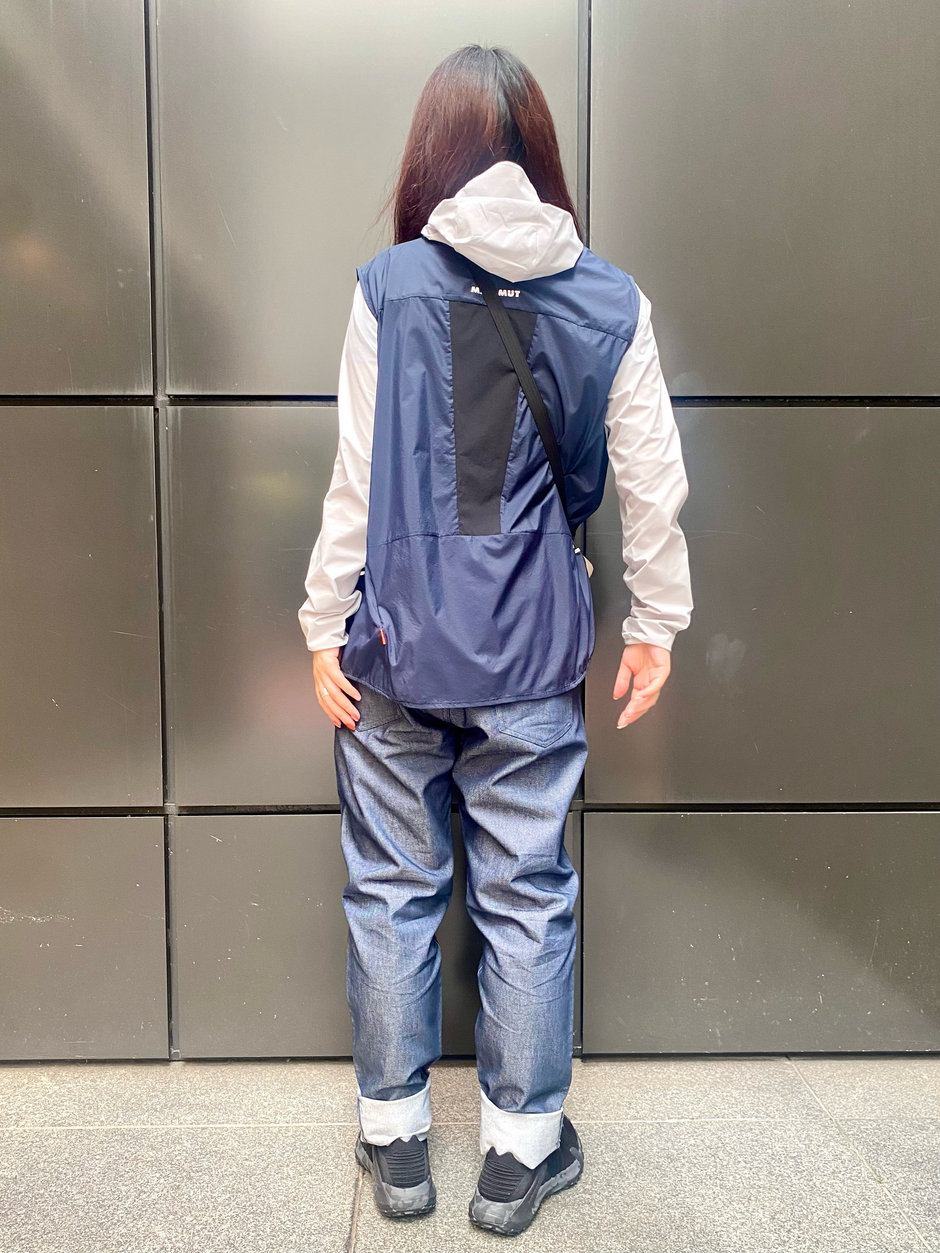 会社の同期数人で休日にアクティビティに行く人コーデ aki