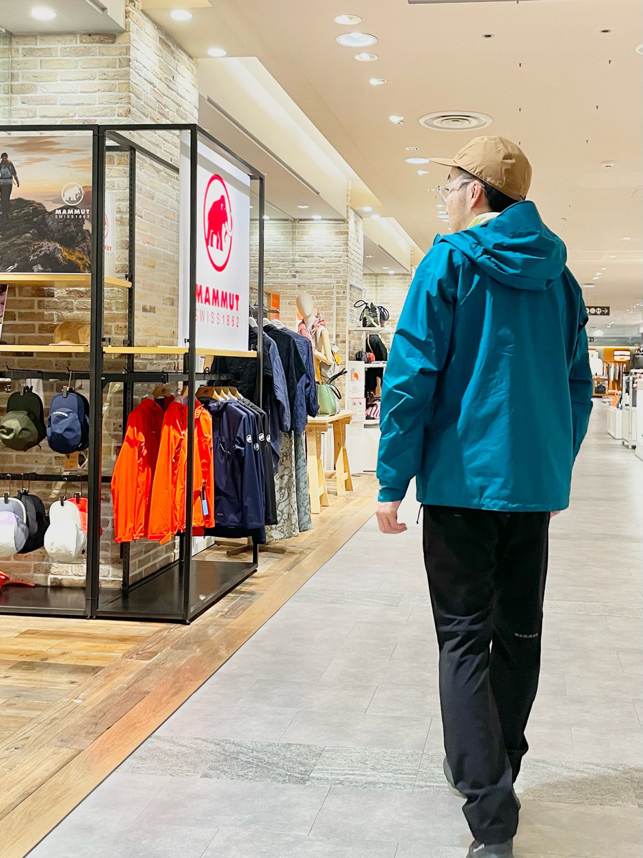 意外に合わせやすいブルー E!KAWA