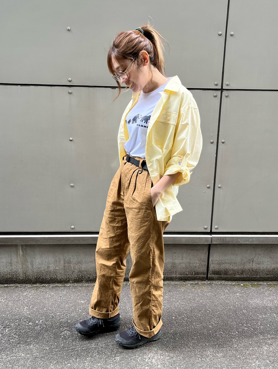 春カラーのシャツコーデ Ito