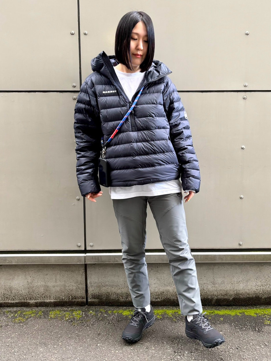 ハーフジップダウン aki