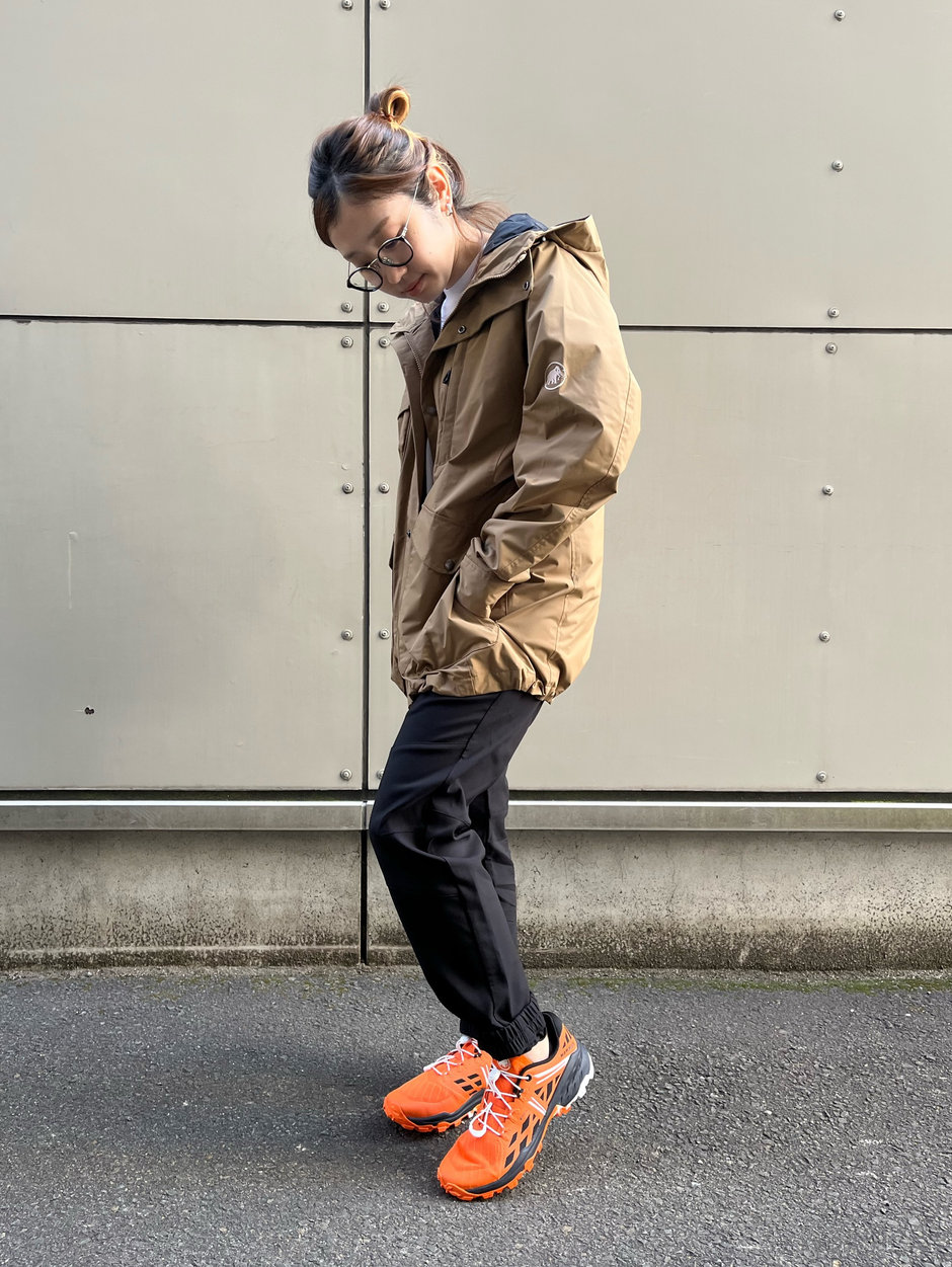 ベーシックカラーのアクティブスタイル Ito