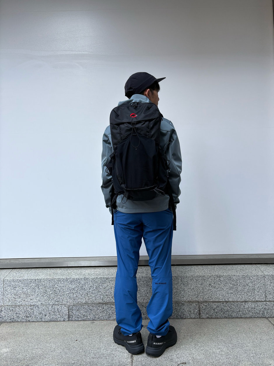 春山トレッキングコーデ Kawamura