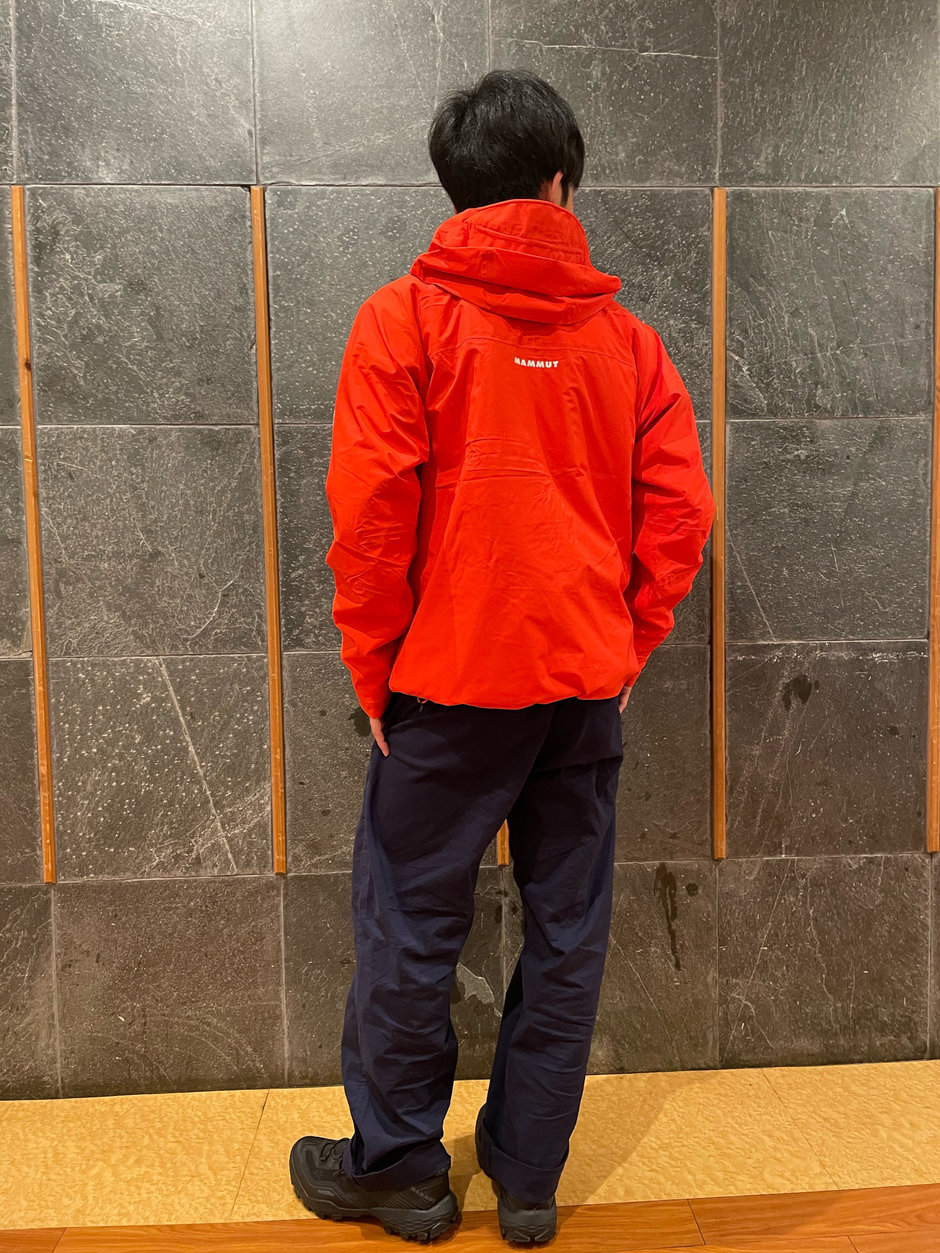 赤×ネイビーコーデ Kawamura