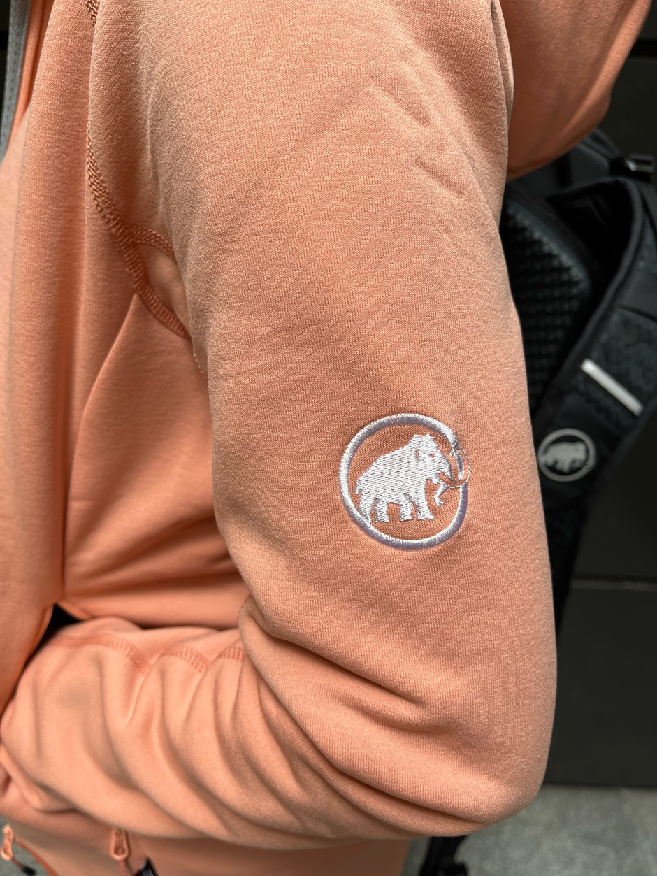 秋トレッキングコーデ Ito