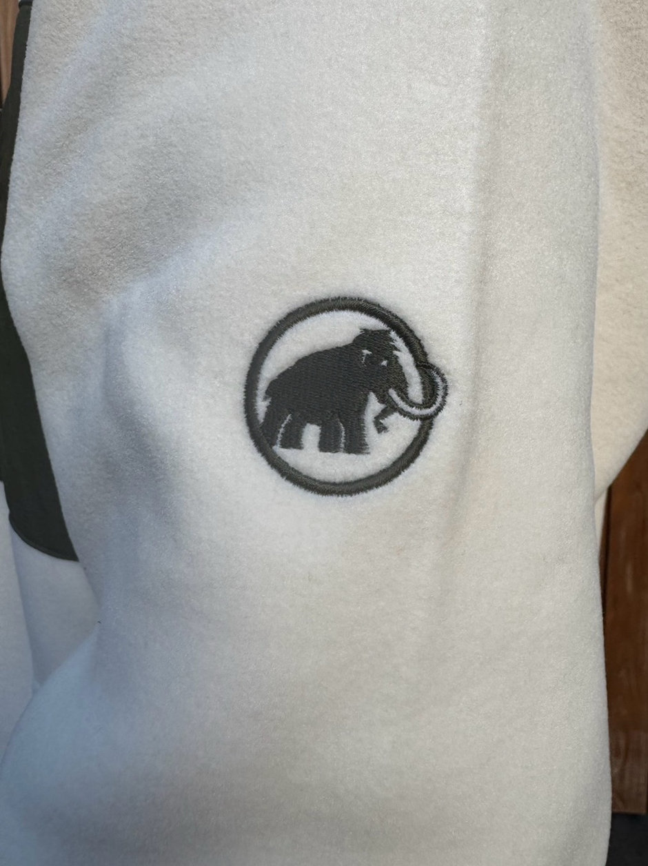 新作フリースコーデ moga