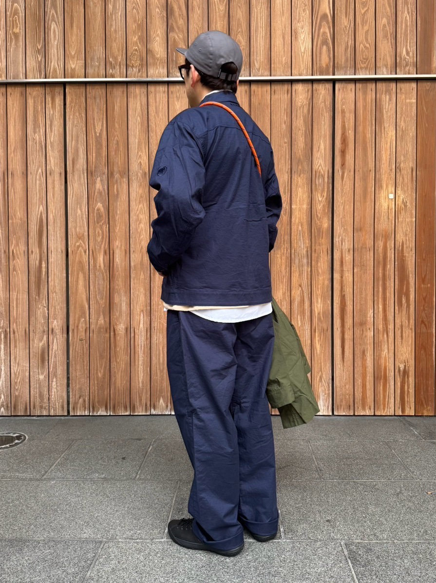 ネイビー×カーキ moga