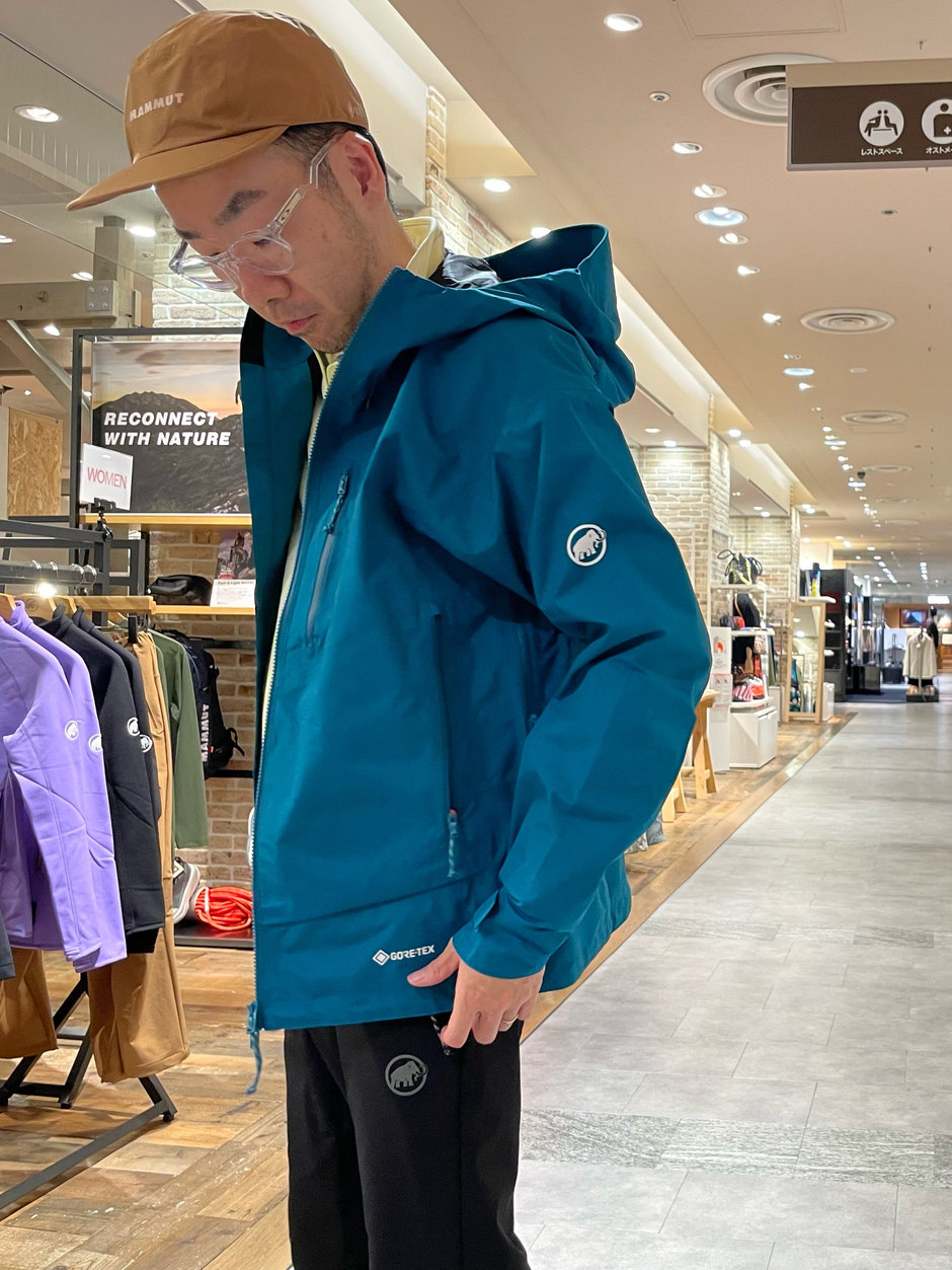 意外に合わせやすいブルー E!KAWA