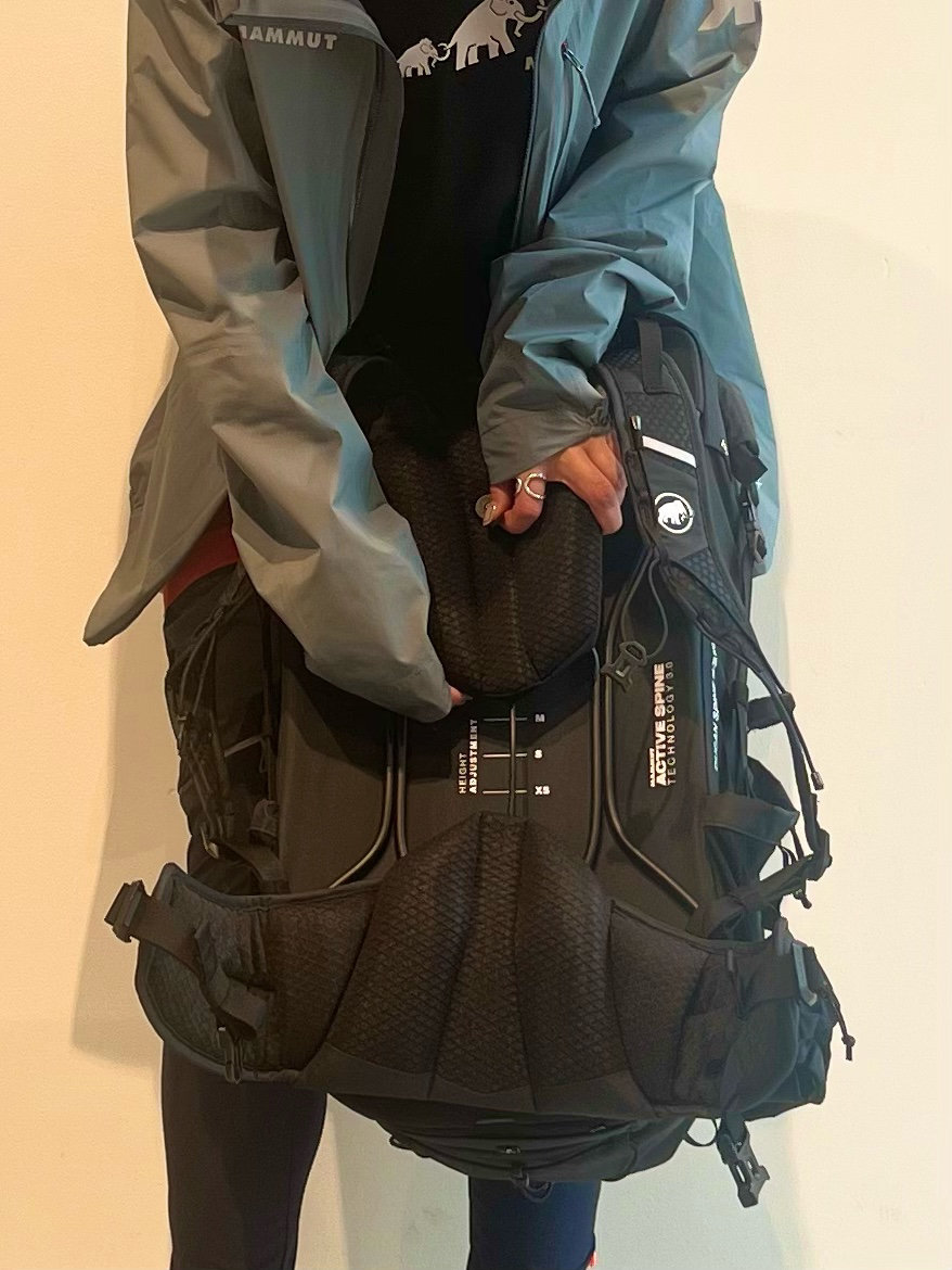 ASSOS × MAMMUT ニシハラマキ