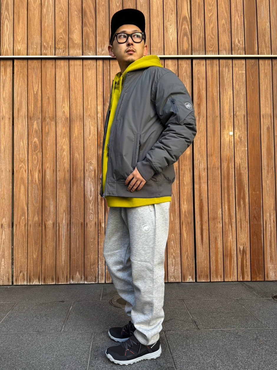 レトロマムートロゴ moga