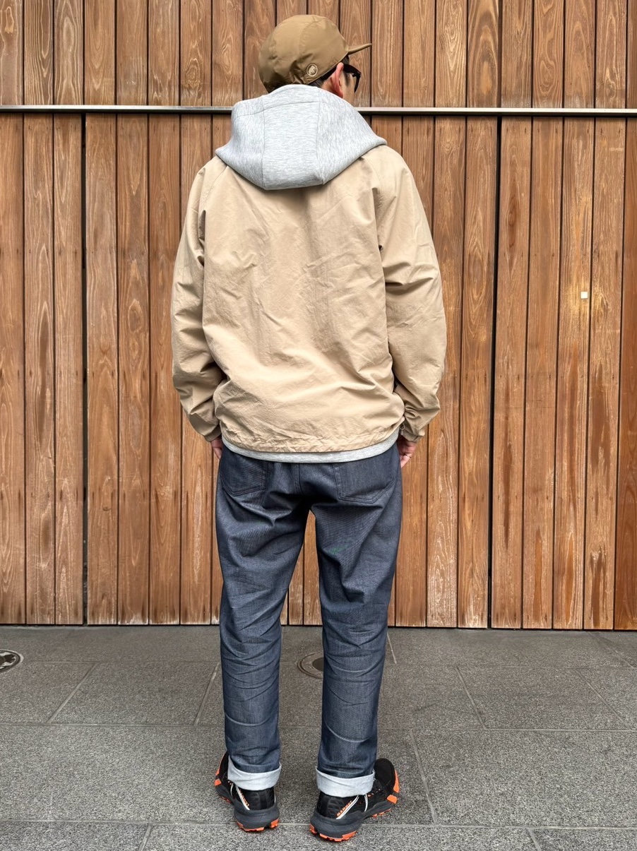 ある日の勤務服 moga