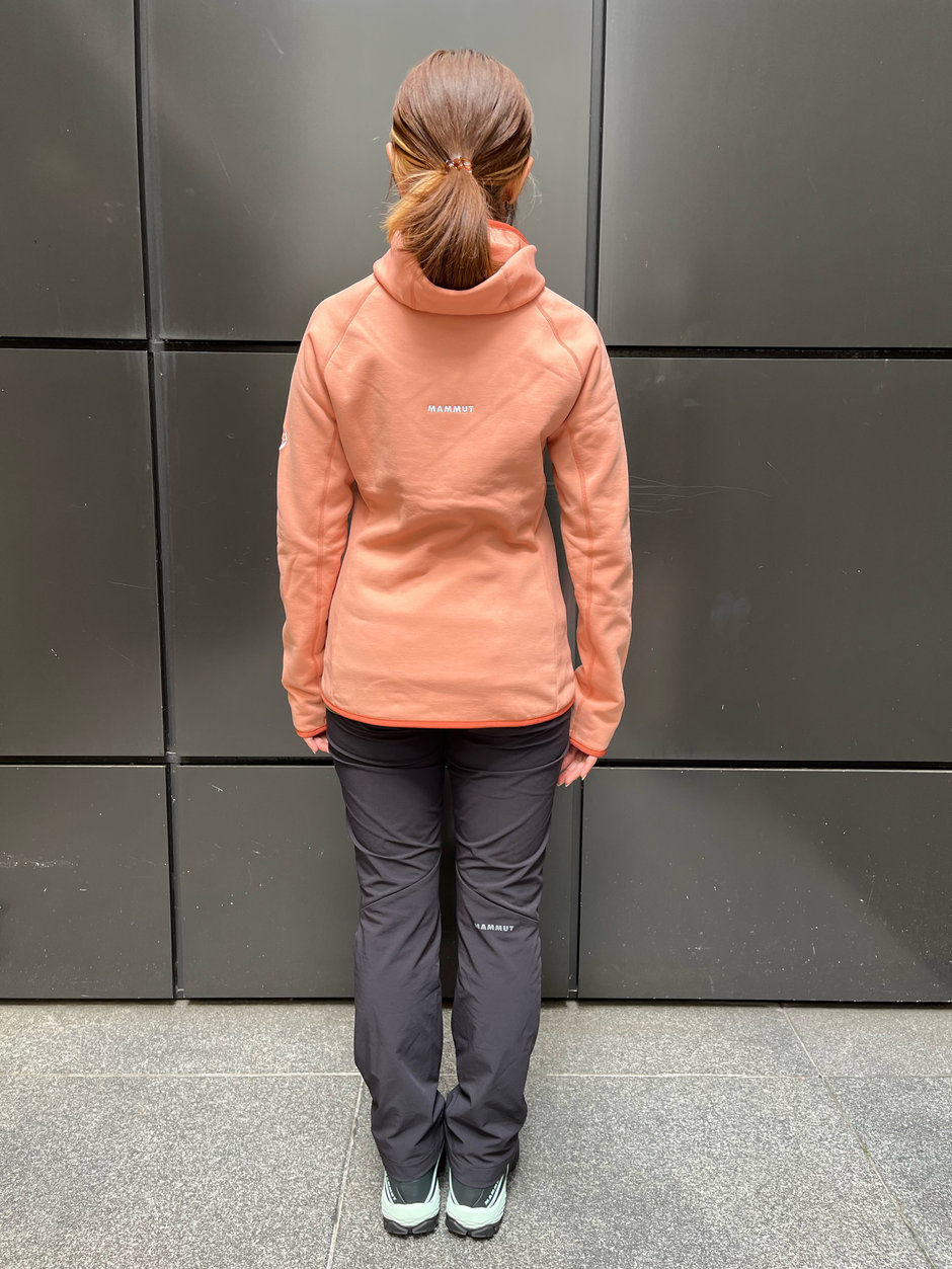 秋トレッキングコーデ Ito