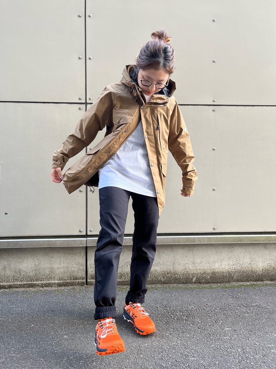 ベーシックカラーのアクティブスタイル Ito