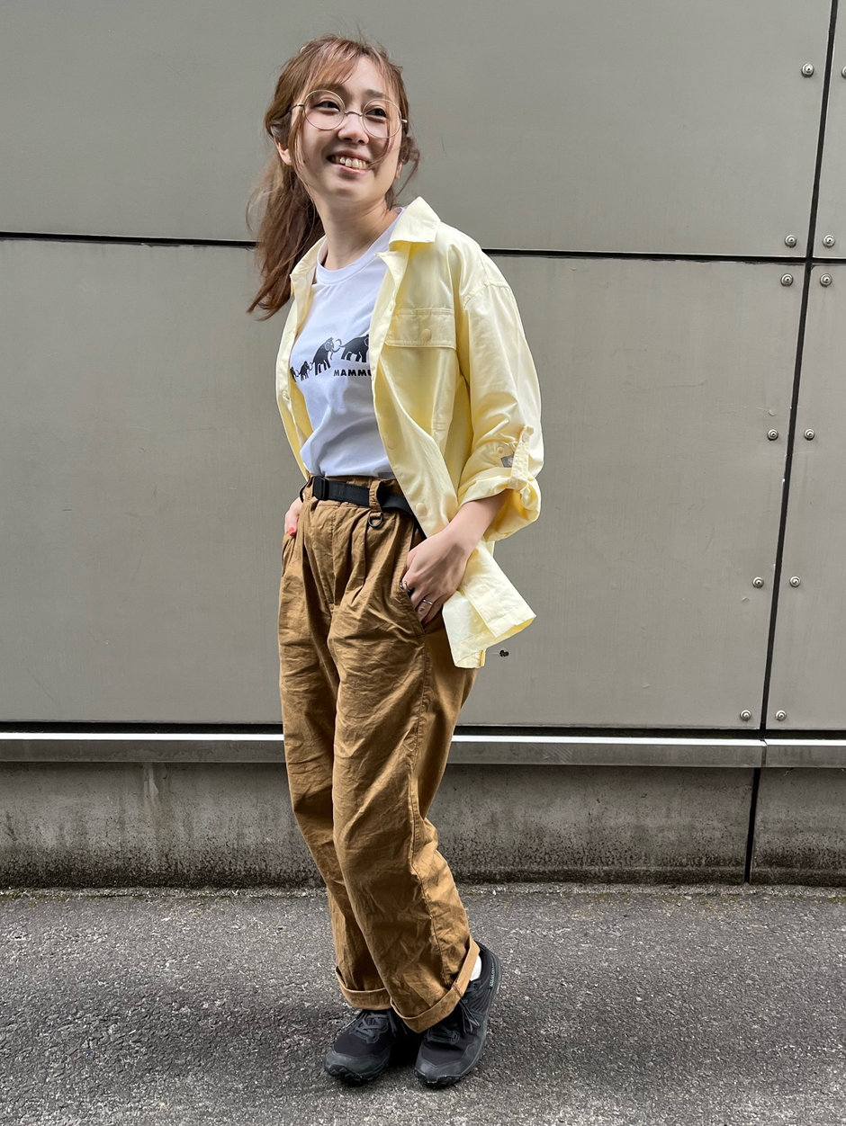 春カラーのシャツコーデ Ito