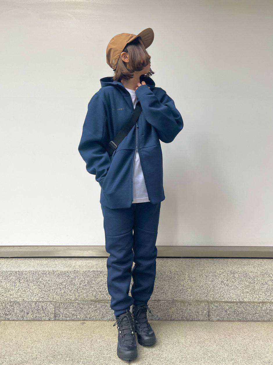 待望のネイビースウェット asa