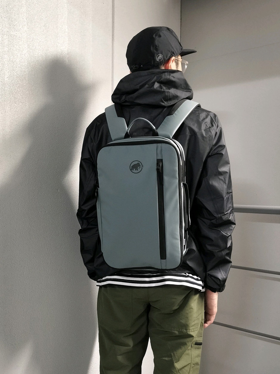 超軽量なGORE-TEXジャケット まえちゃん