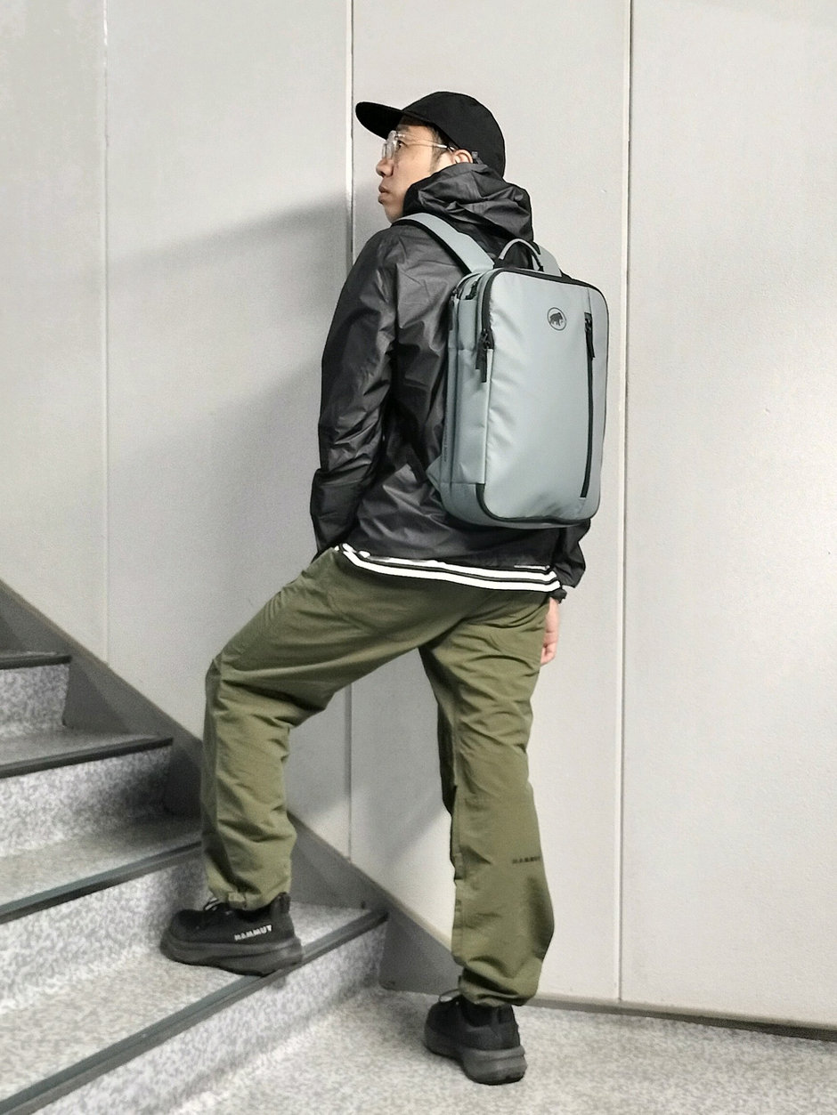 超軽量なGORE-TEXジャケット まえちゃん