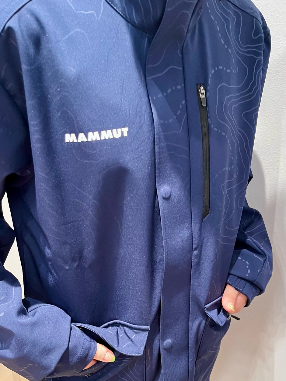 等高線柄がかっこいいソフトシェル ほの